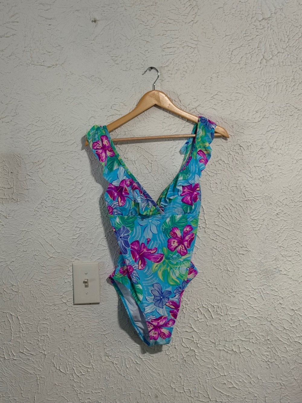 Stella Parker Collection Blue Floral One Piece Swimsuit Medium